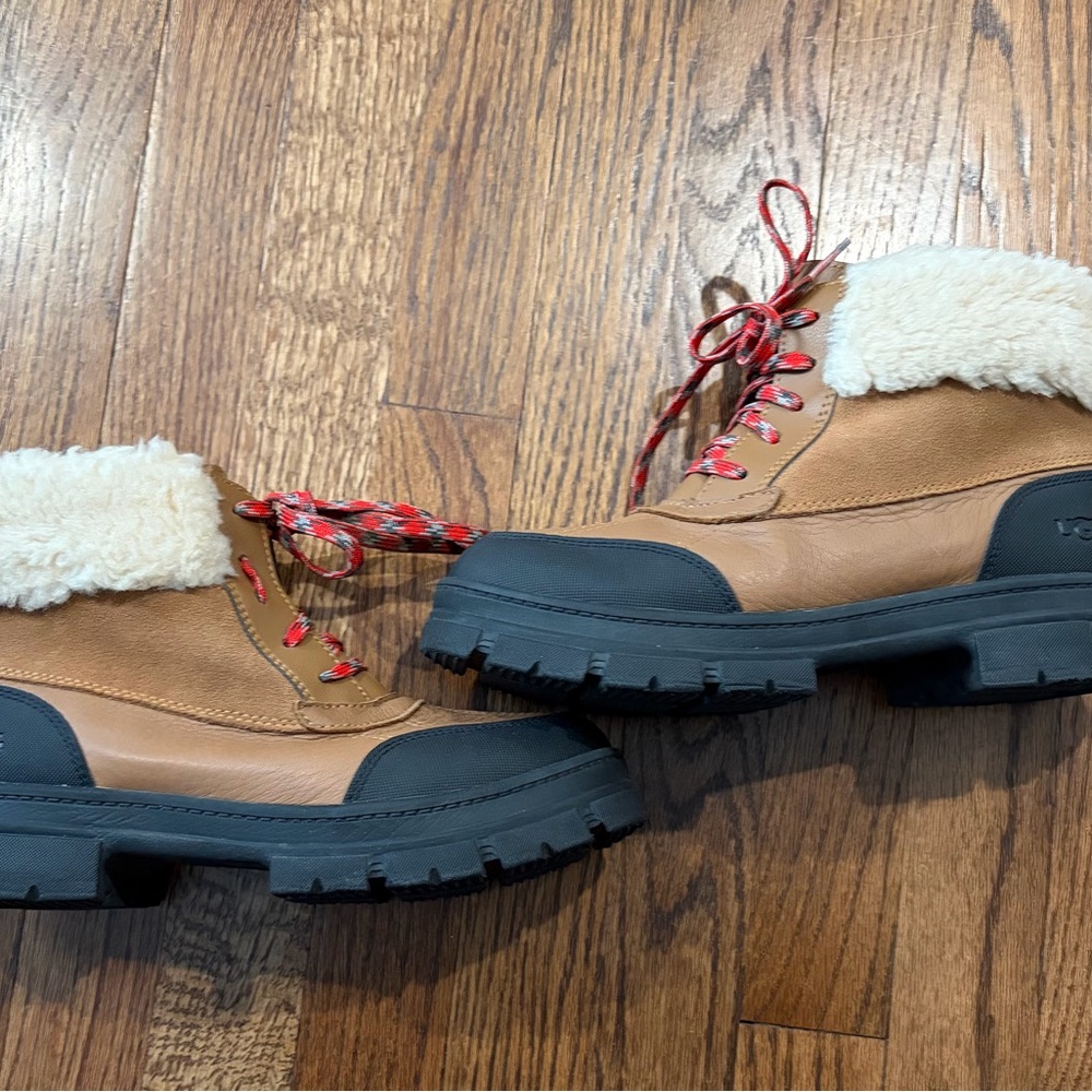UGG Kids Ashton Addie Boots, kids size 5.5